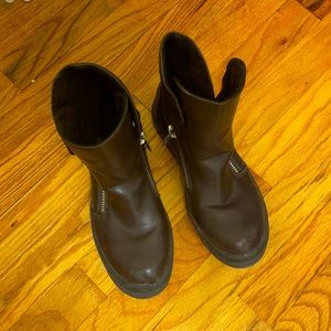 Italian combat boots